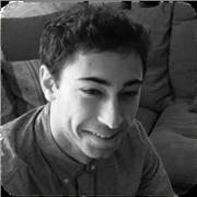 Etudiant de SciencesPo passionné par les sciences humaines, je serai ravi de vous aider à vous améliorer